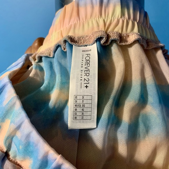 Forever 21 swim cover up skirt. - Picture 3 of 7